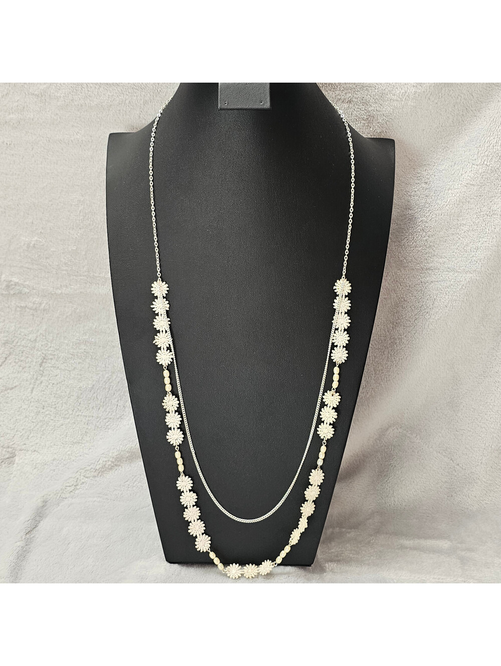 Long Layered Necklace Silver Tone Crochet Daisy Flower Faux Pearl Boho Bridal